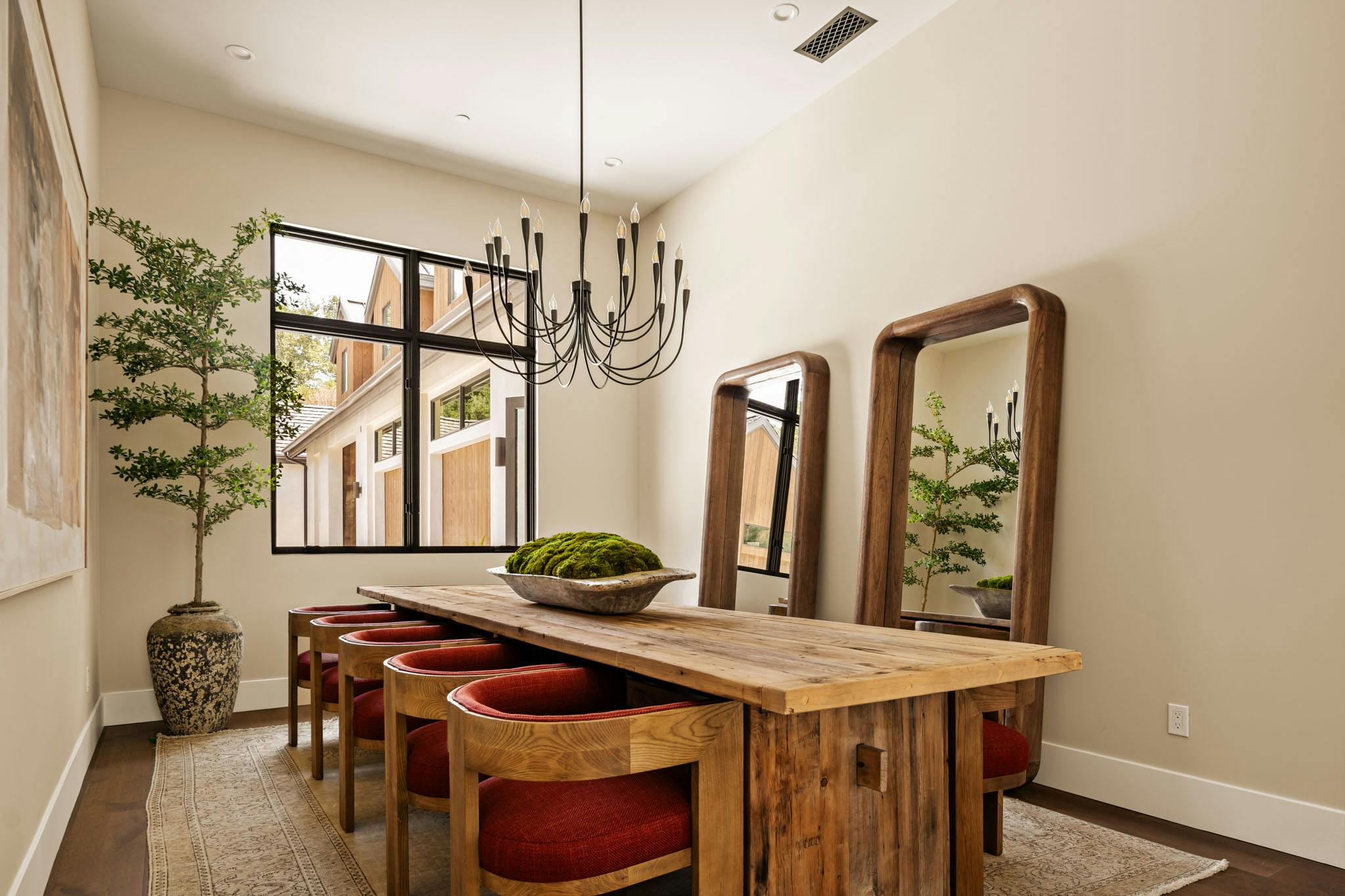 Meridith-Baer-Home-Home-Staging-Luxury-Homes-Southern-California-Malibu-Valley-Estate-Dining-Room